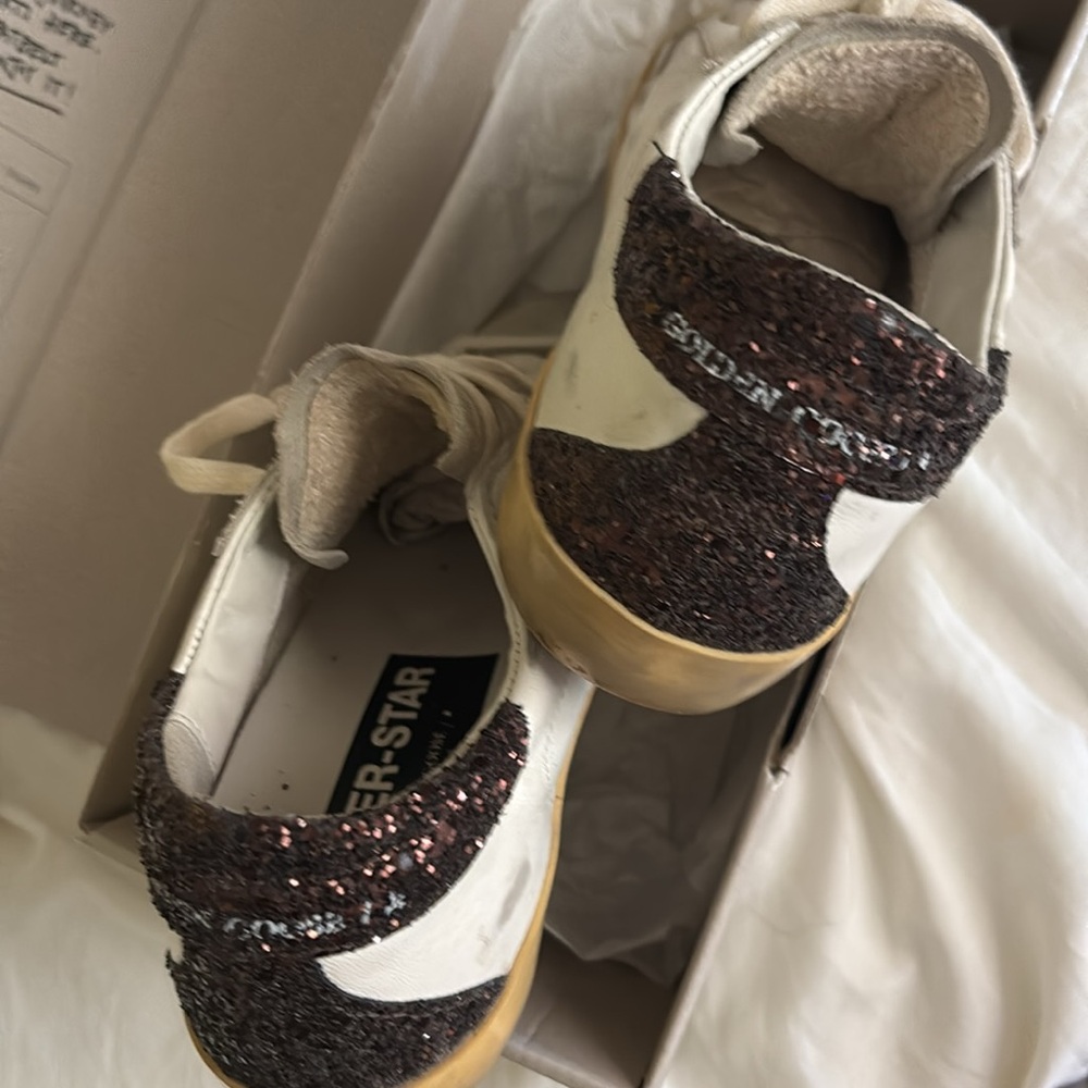 Golden Goose Cream and Gray Sneakers with Glitter Star - Picture 4 of 8